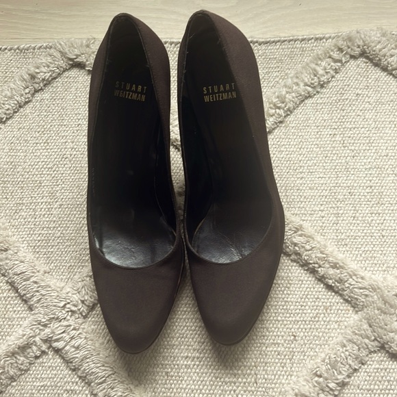Stuart Weitzman Shoes - Stuart Weitzman brown pumps